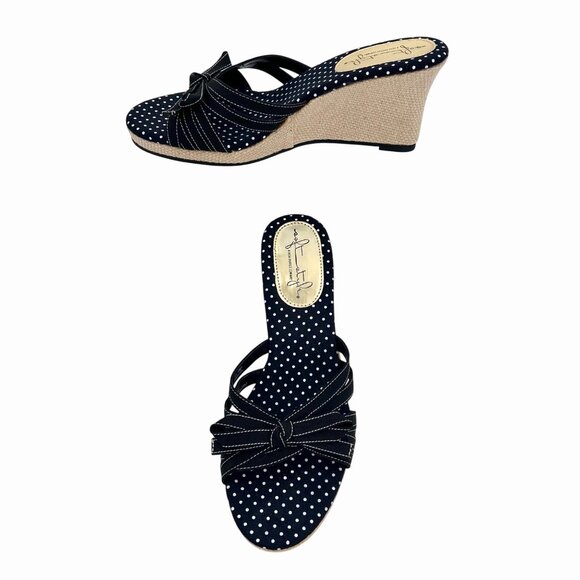 NWOT HUSH PUPPIES SOFT STYLES NAVY BLUE WHITE POLKA DOT WEDGE SANDALS 7.5 - Picture 2 of 9